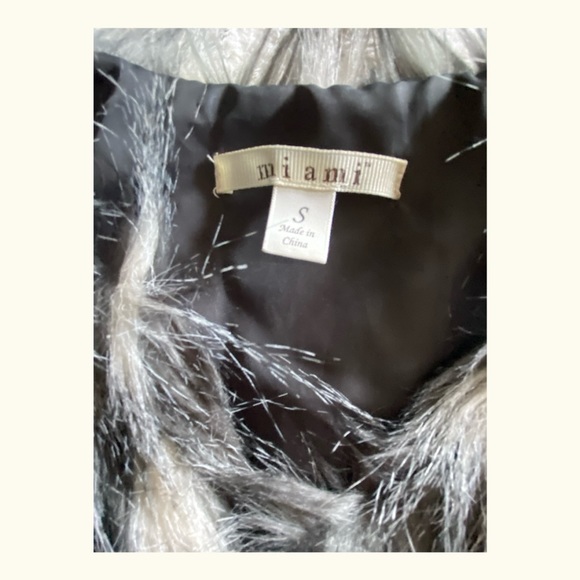 Miami Faux Fur Vest - Picture 4 of 6